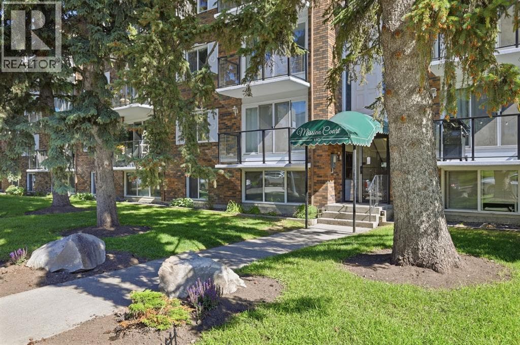 401, 110 24 Avenue SW — photo 2