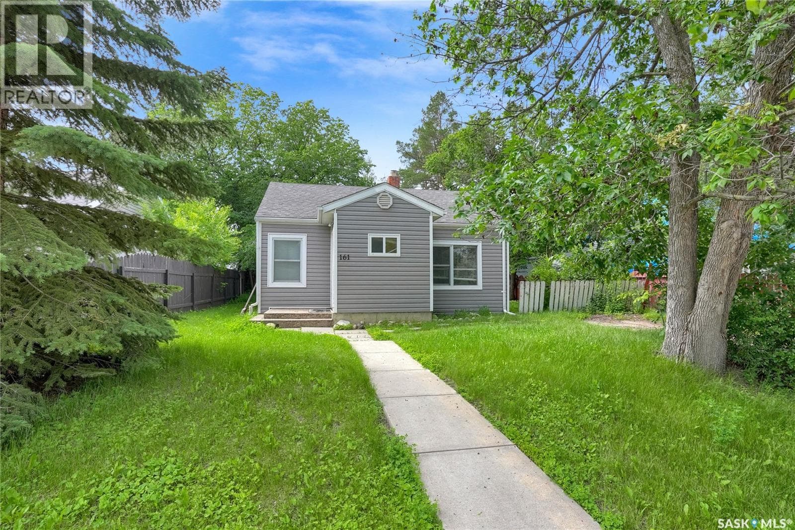 161 Lillooet STREET E