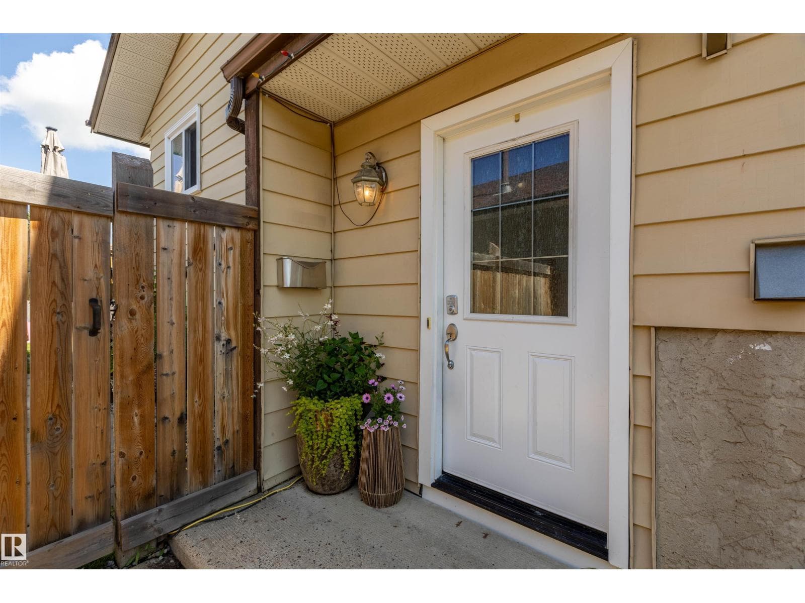 10408 98 AV — photo 4