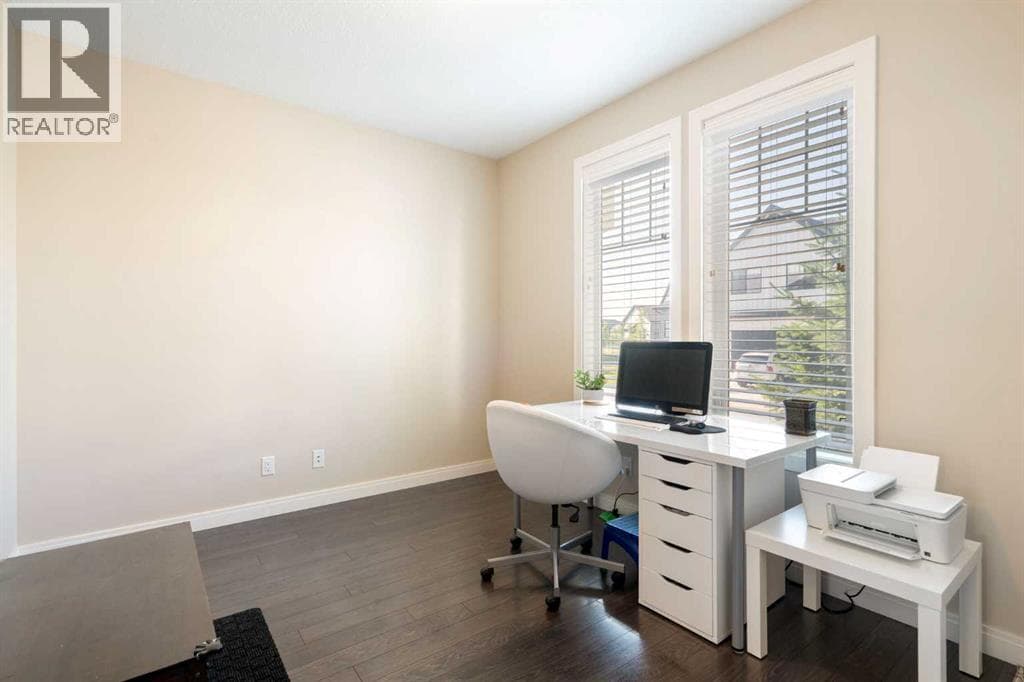 214 Cooperswood Green SW — photo 2