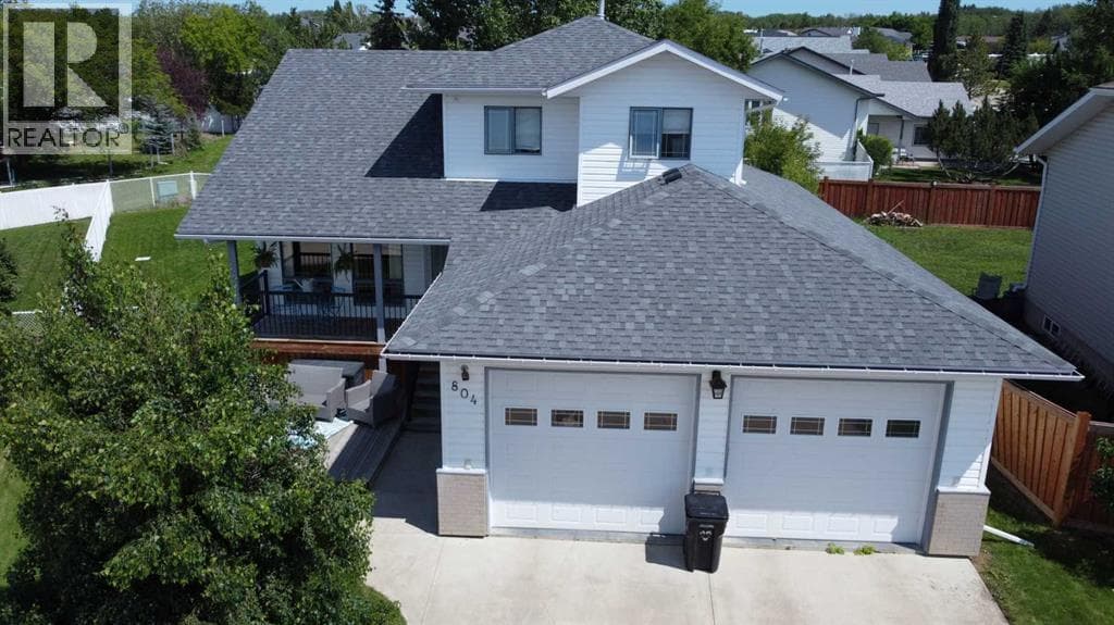 804 Cherry Crescent — photo 4