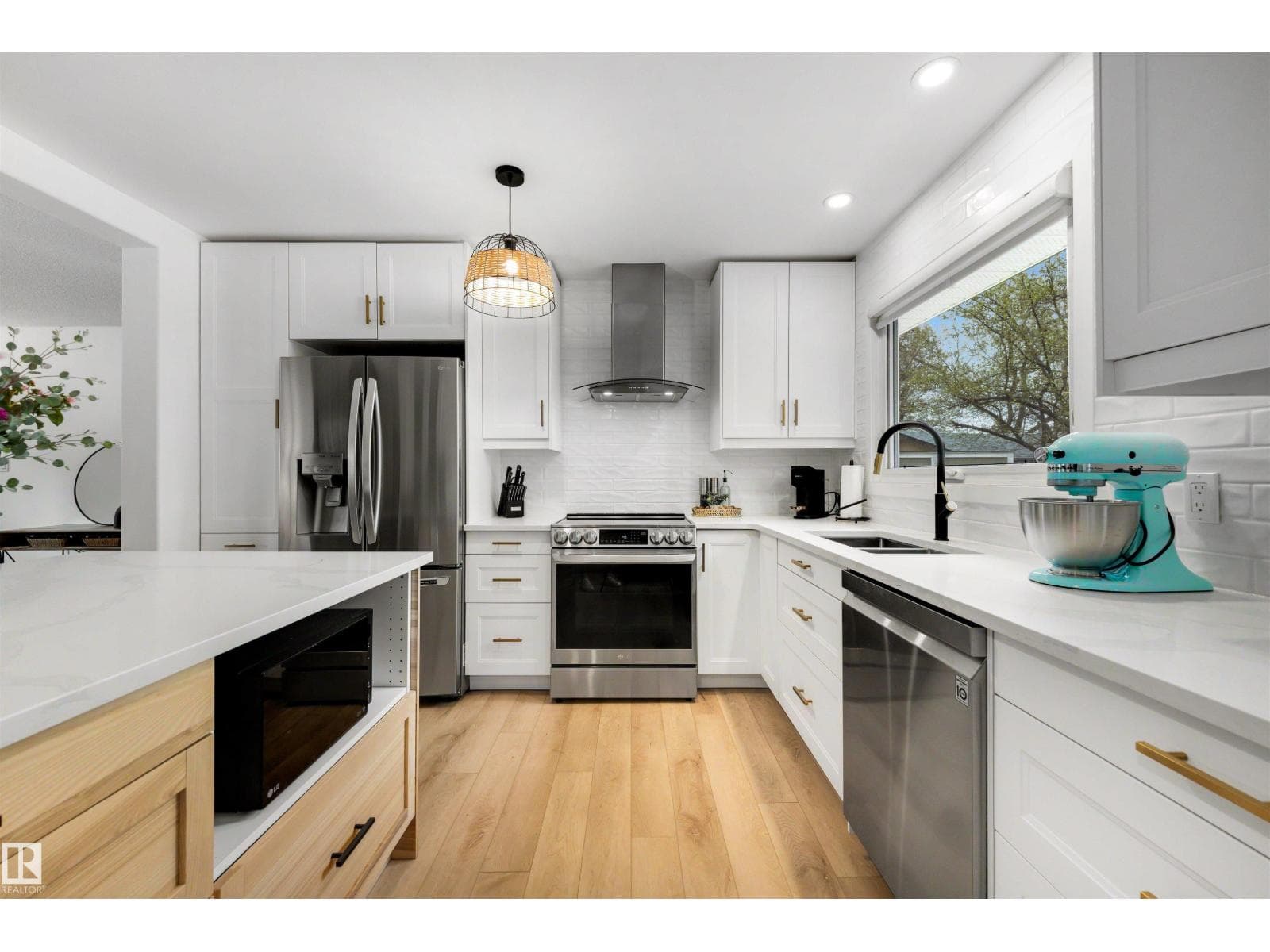 9 HUMMINGBIRD RD — photo 5