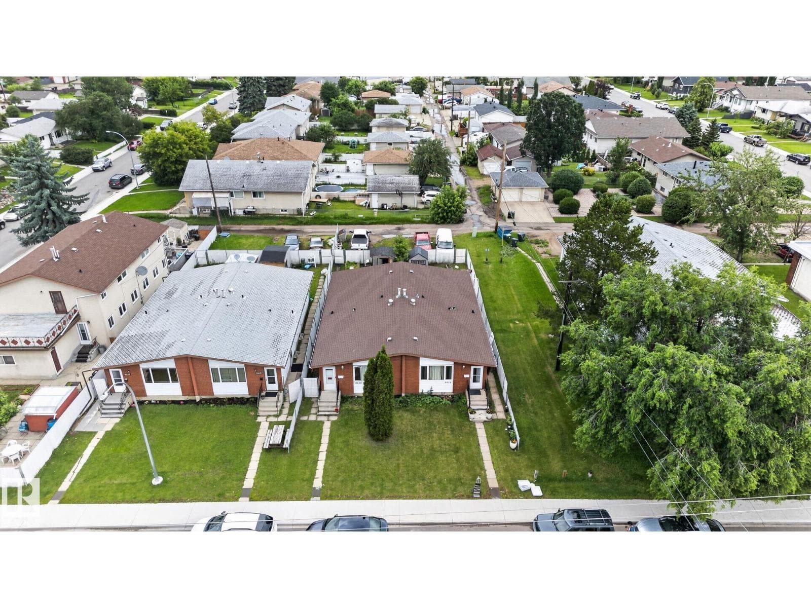8614 and 8616 128 AV NW — photo 3