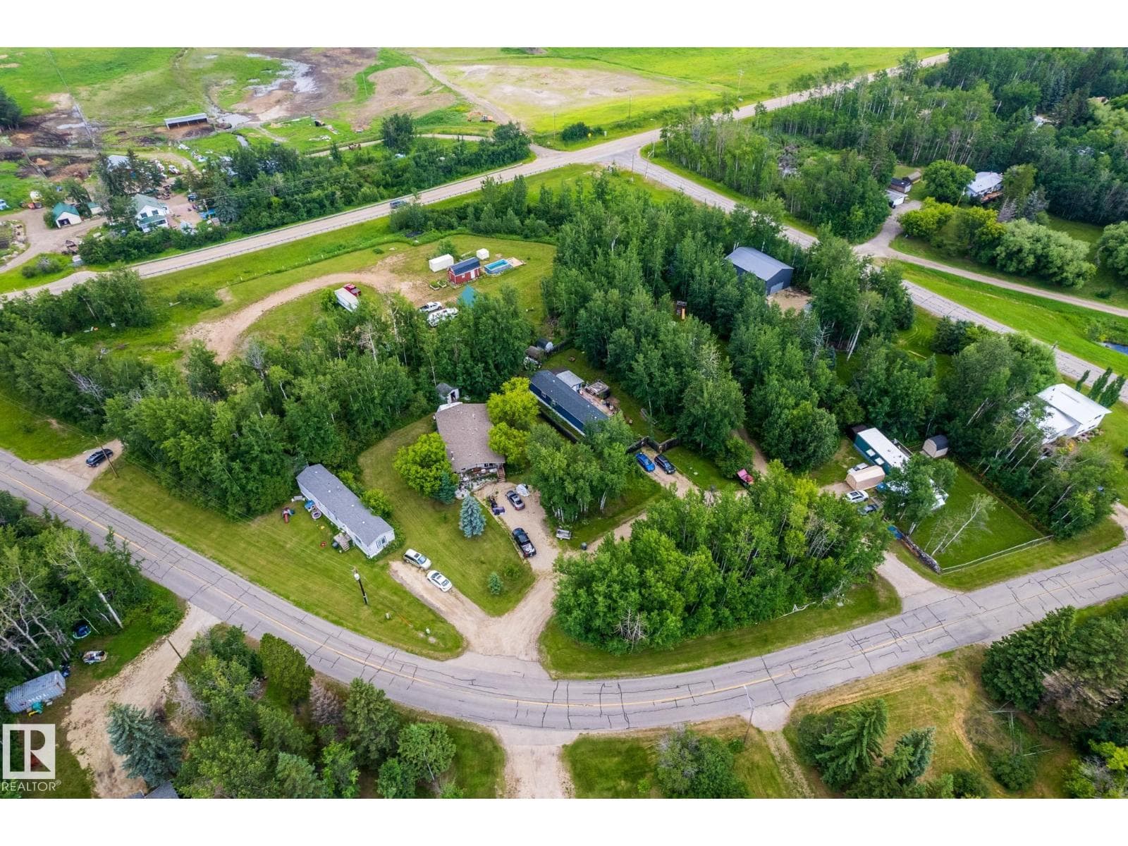 54500 LAC STE ANNE TR — photo 4