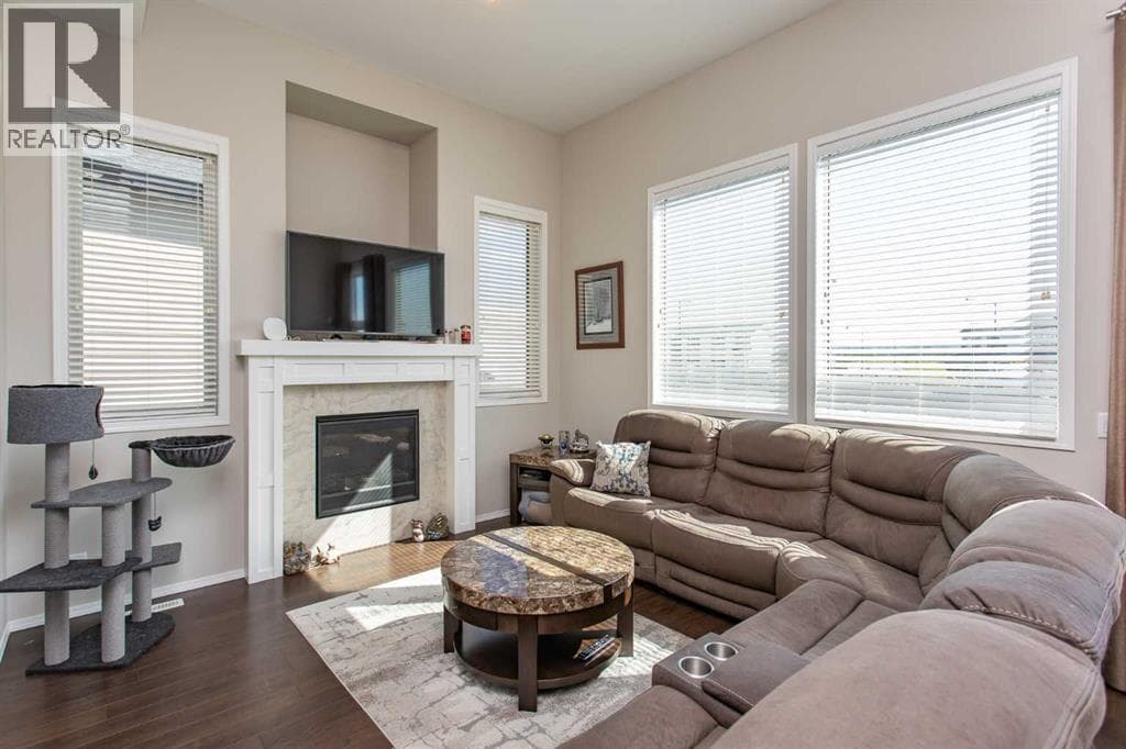 601, 339 Viscount Drive — photo 2