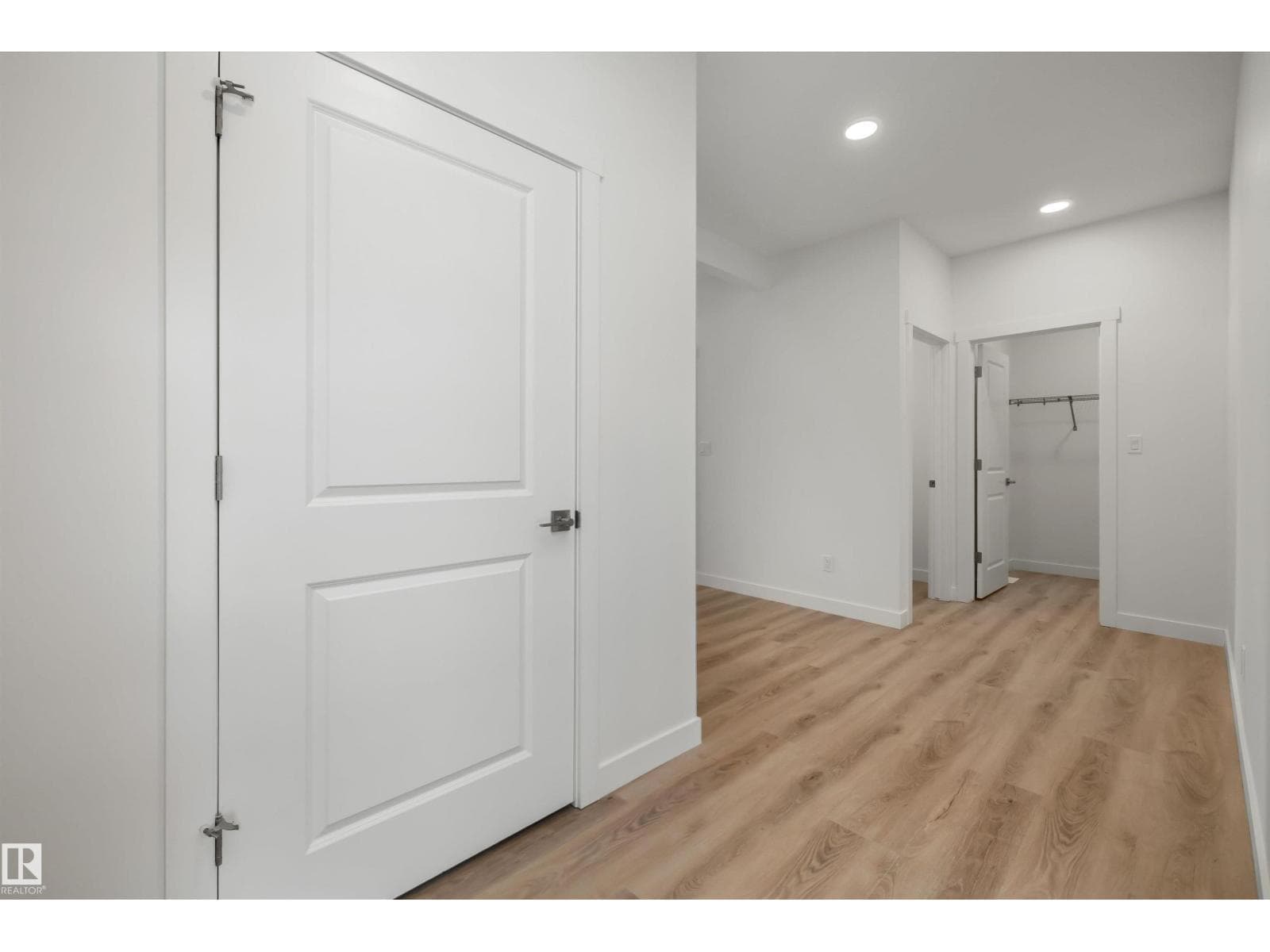 1315 11 AV NW — photo 3