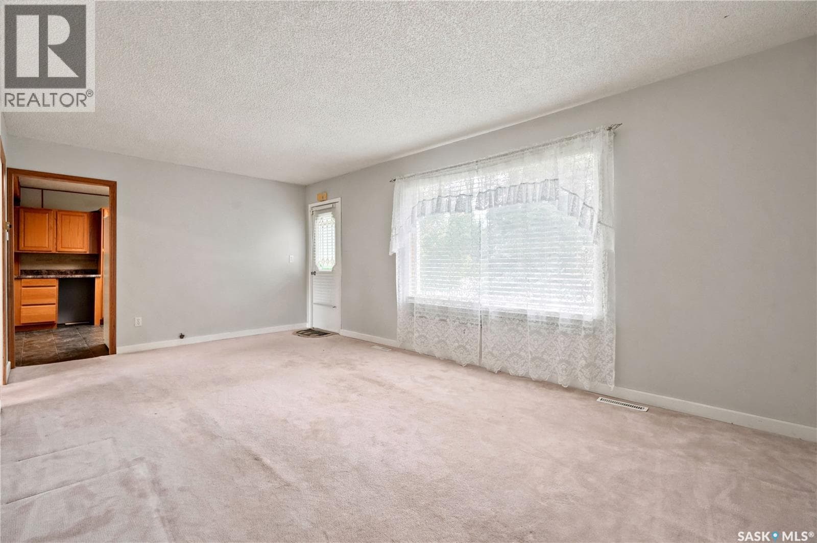 Rushinko Acreage — photo 4