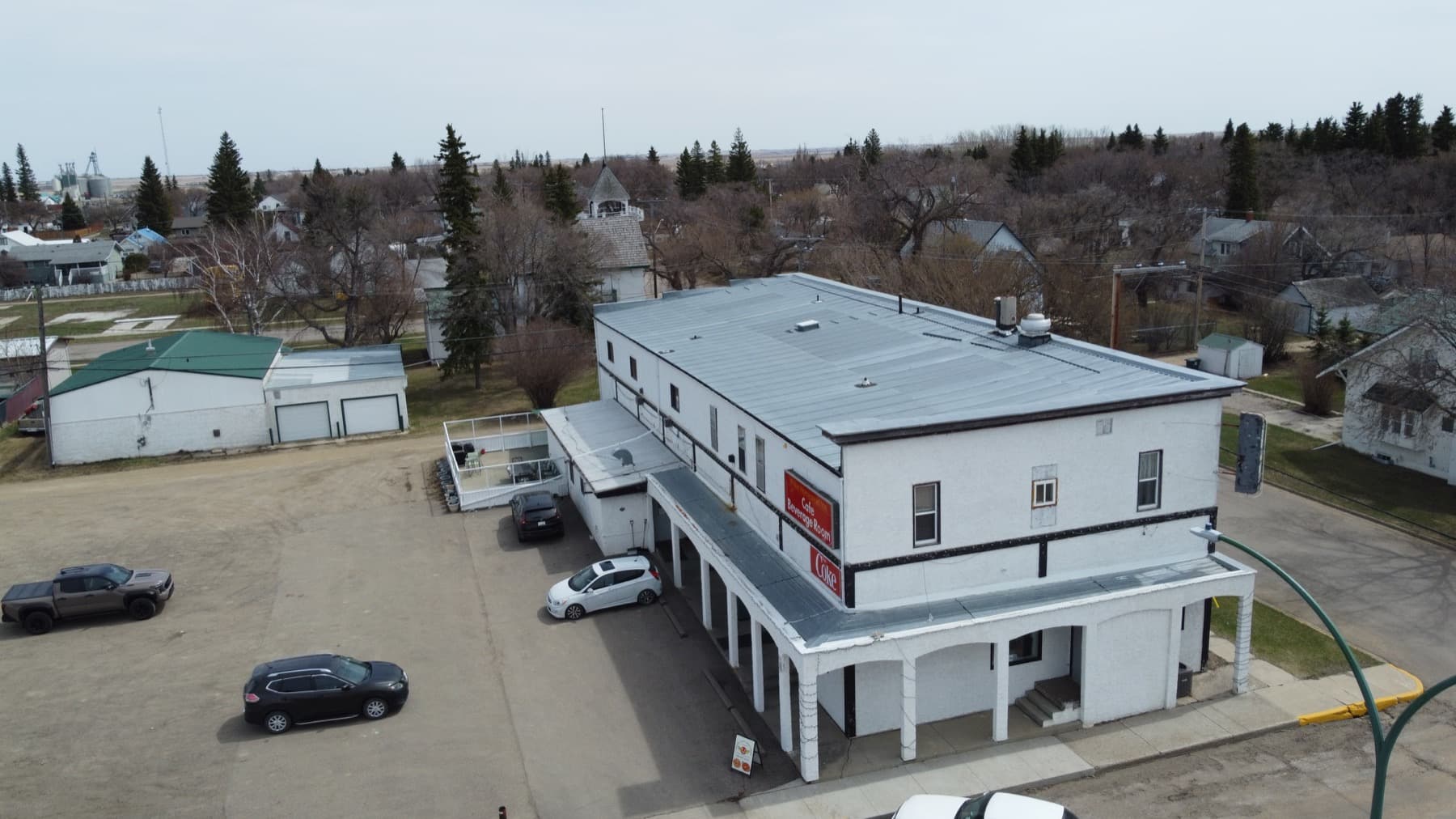Aerial exterior of The Homestead Inn in Wilkie, Saskatchewan