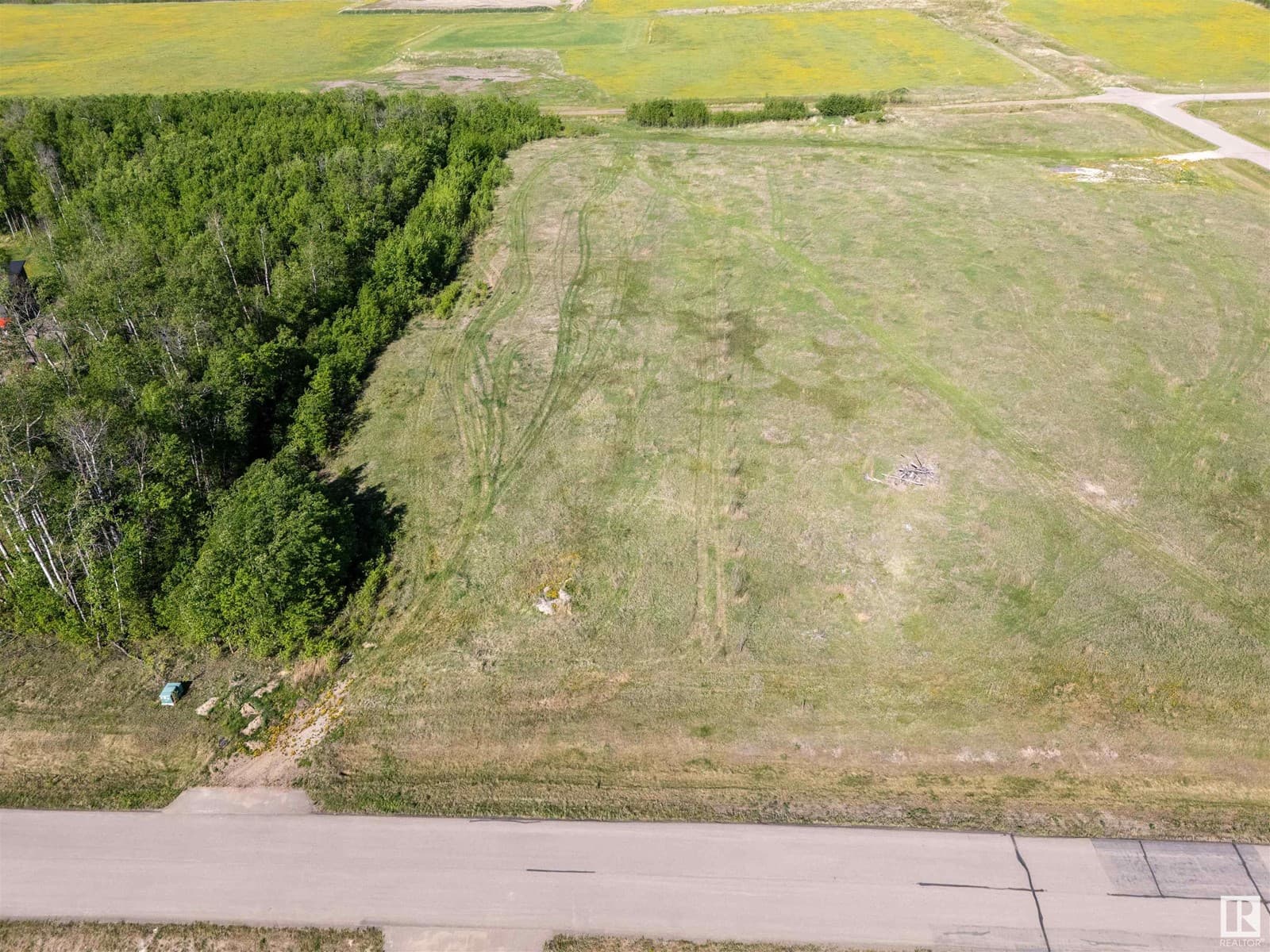 121 42324 TWP RD 632