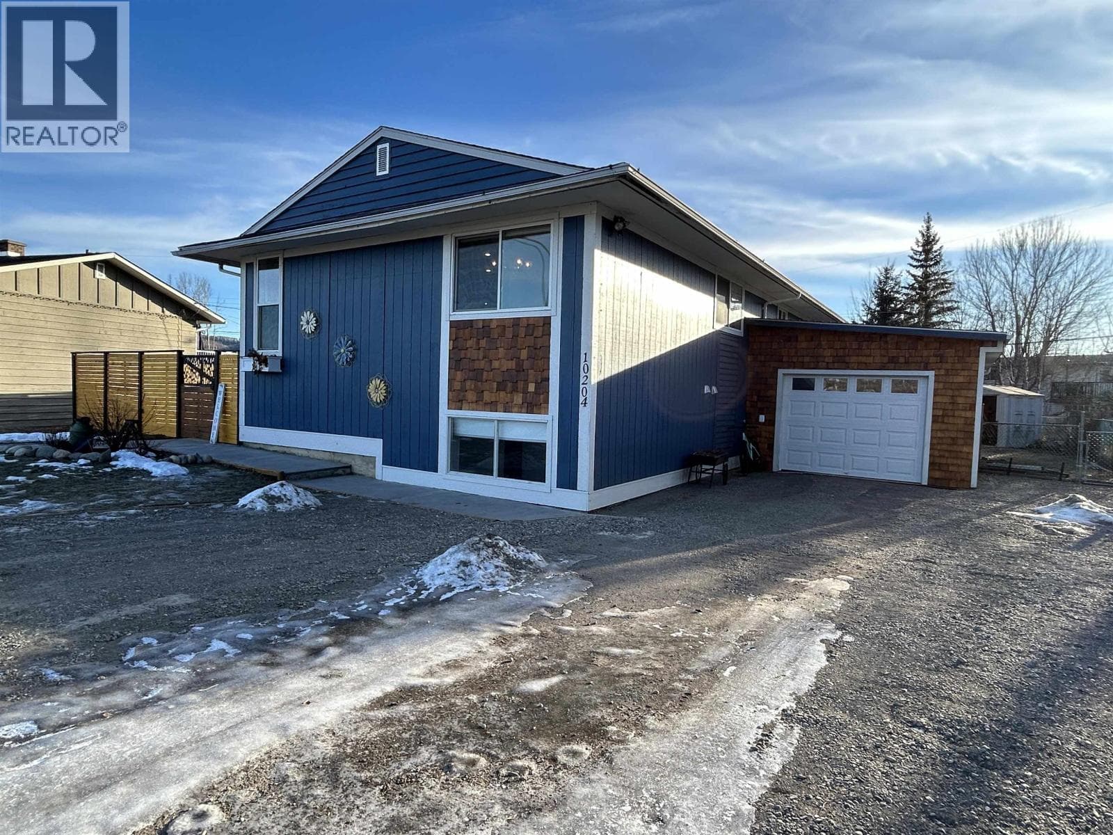 10204 TURNER CRESCENT photo 3