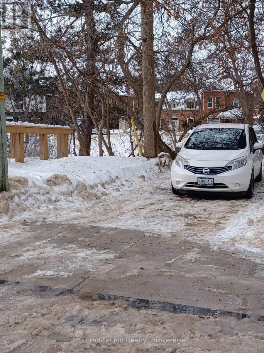 vacant land at X 1ST AVENUE E — $95,000
