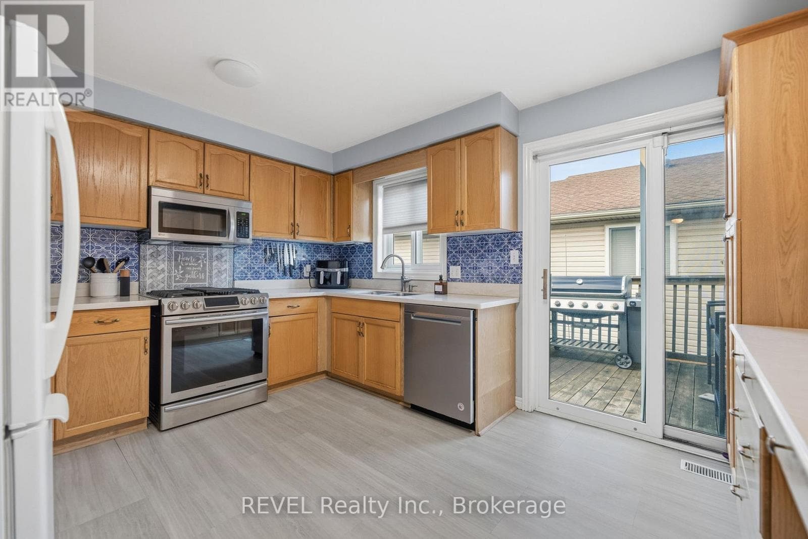 7880 ASCOT CIRCLE photo 4