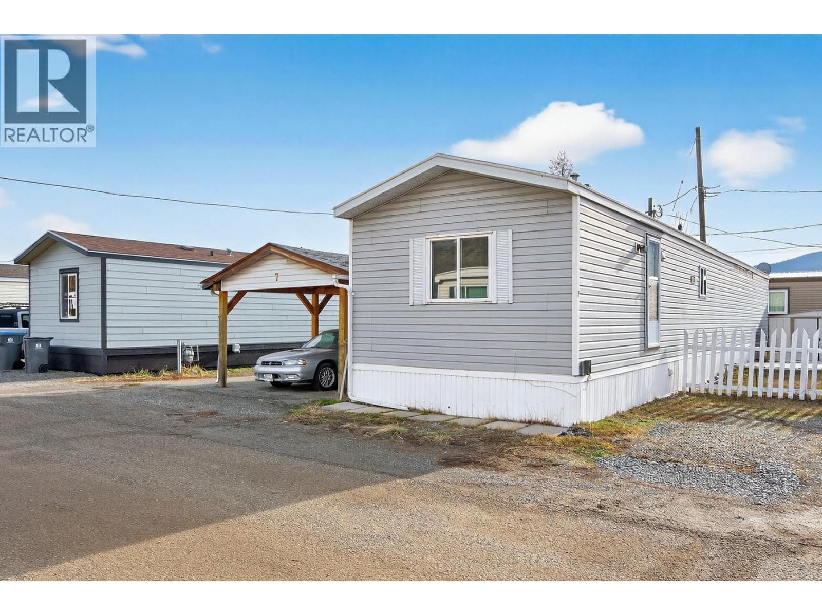 1401 NICOLA Avenue Unit# 7 photo 2