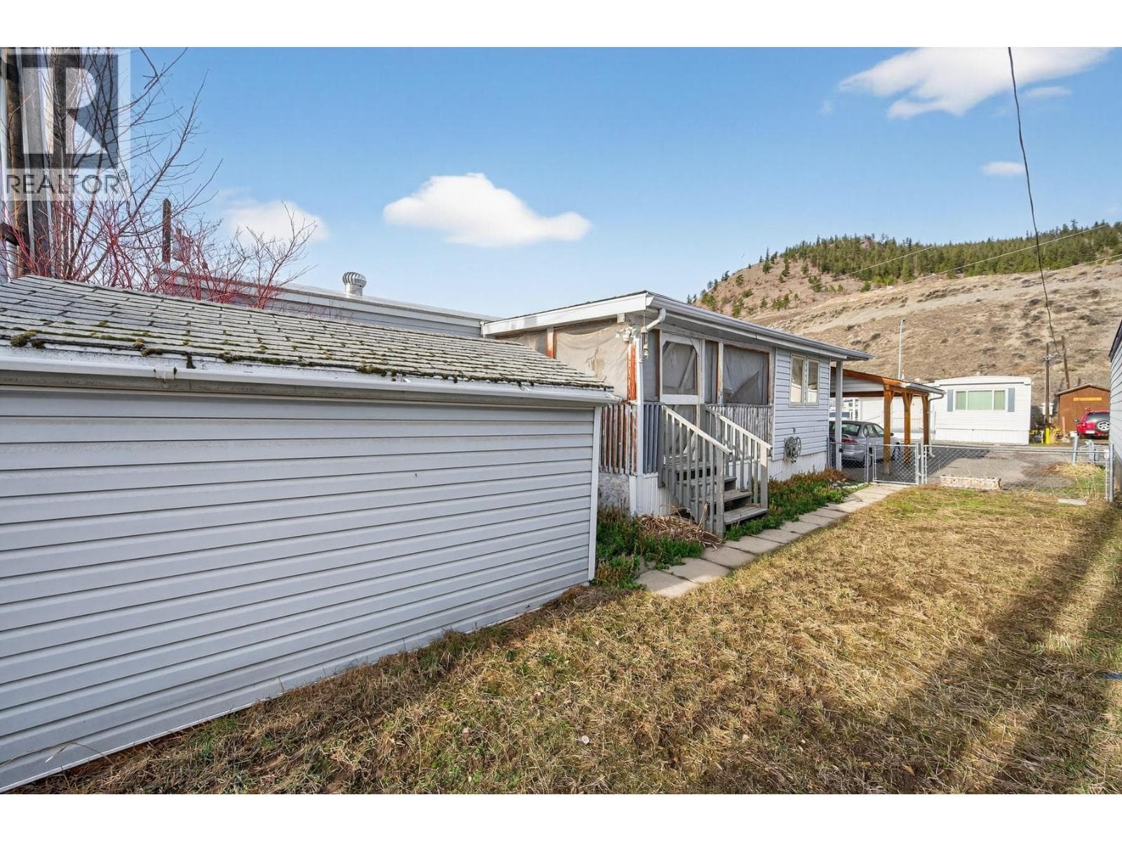 1401 NICOLA Avenue Unit# 7 photo 3