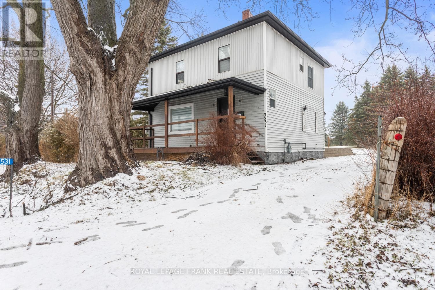 3 bed 2 bath single family at 3531 SIMCOE STREET N — $699,000