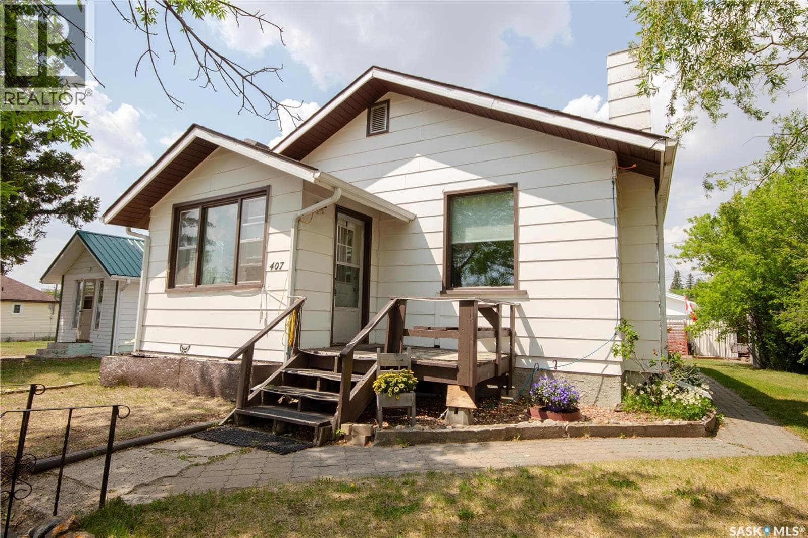 3 bed 2 bath single family at 407 2nd STREET E — $118,000
