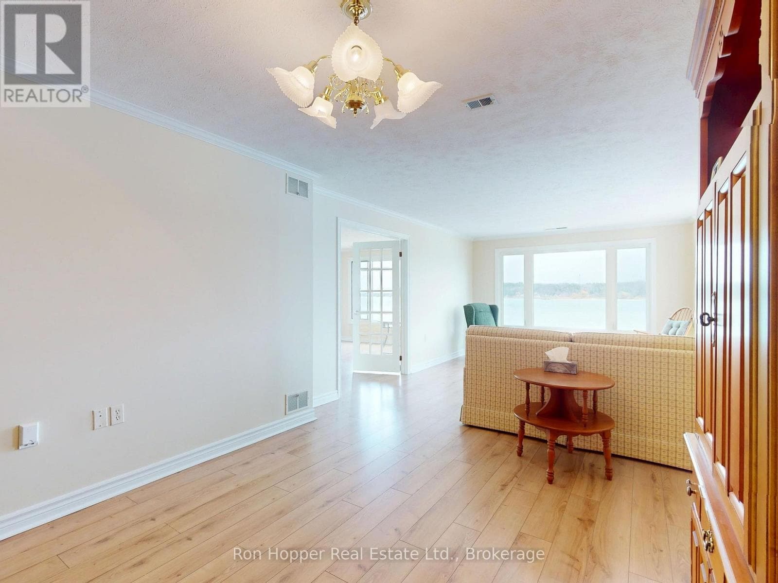 303 - 2555 3RD AVENUE W photo 4