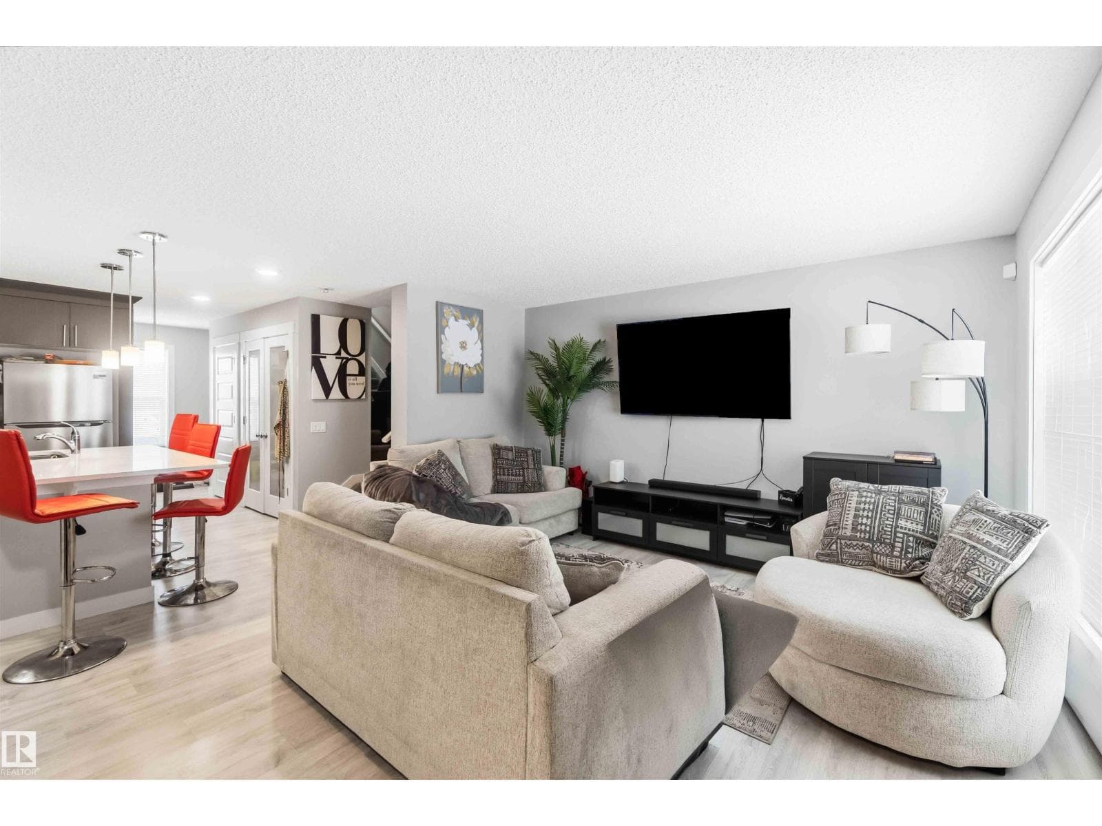 3 bed 3 bath single family at 1313 CHAPPELLE BV SW — $384,800