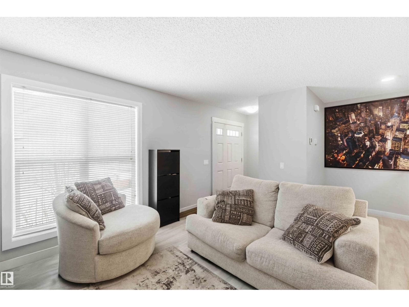 1313 CHAPPELLE BV SW photo 3