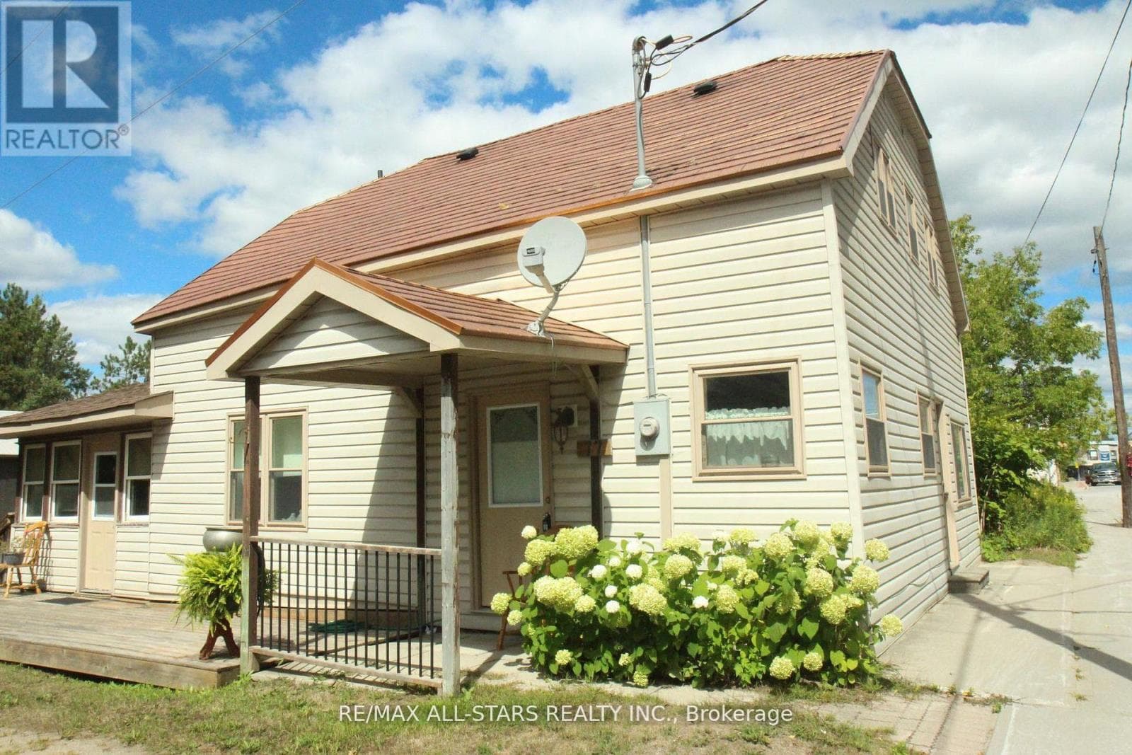 3 bed 2 bath single family at 77 BOBCAYGEON ROAD — $365,000
