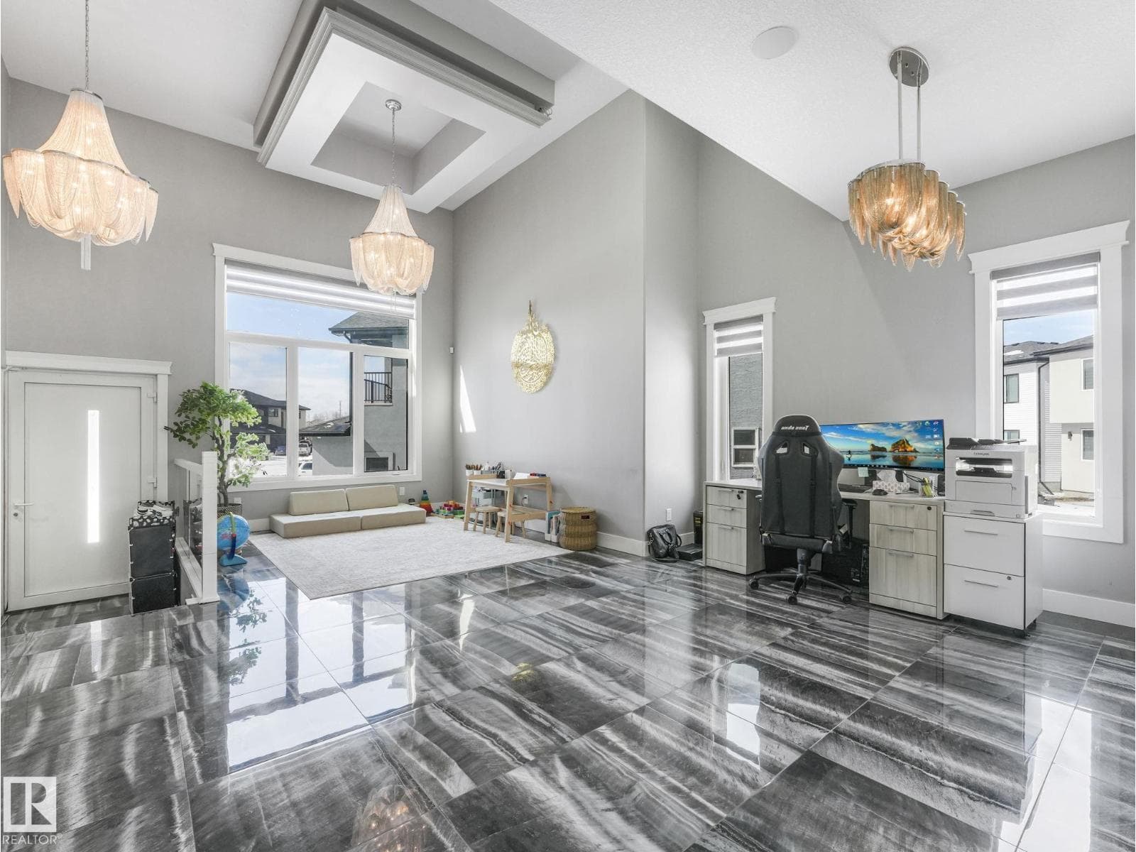 1012 148 AV NW photo 3