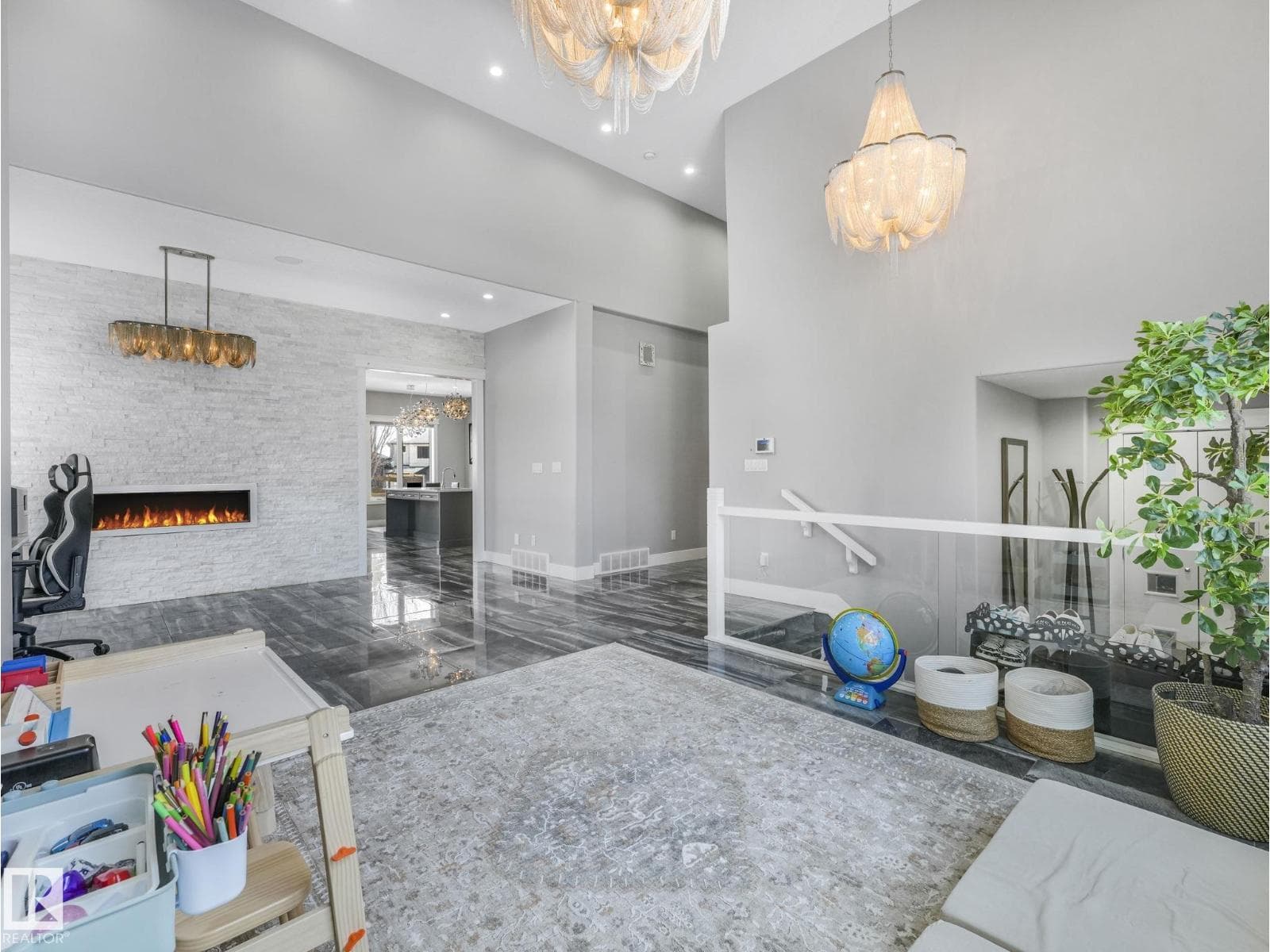 1012 148 AV NW photo 5