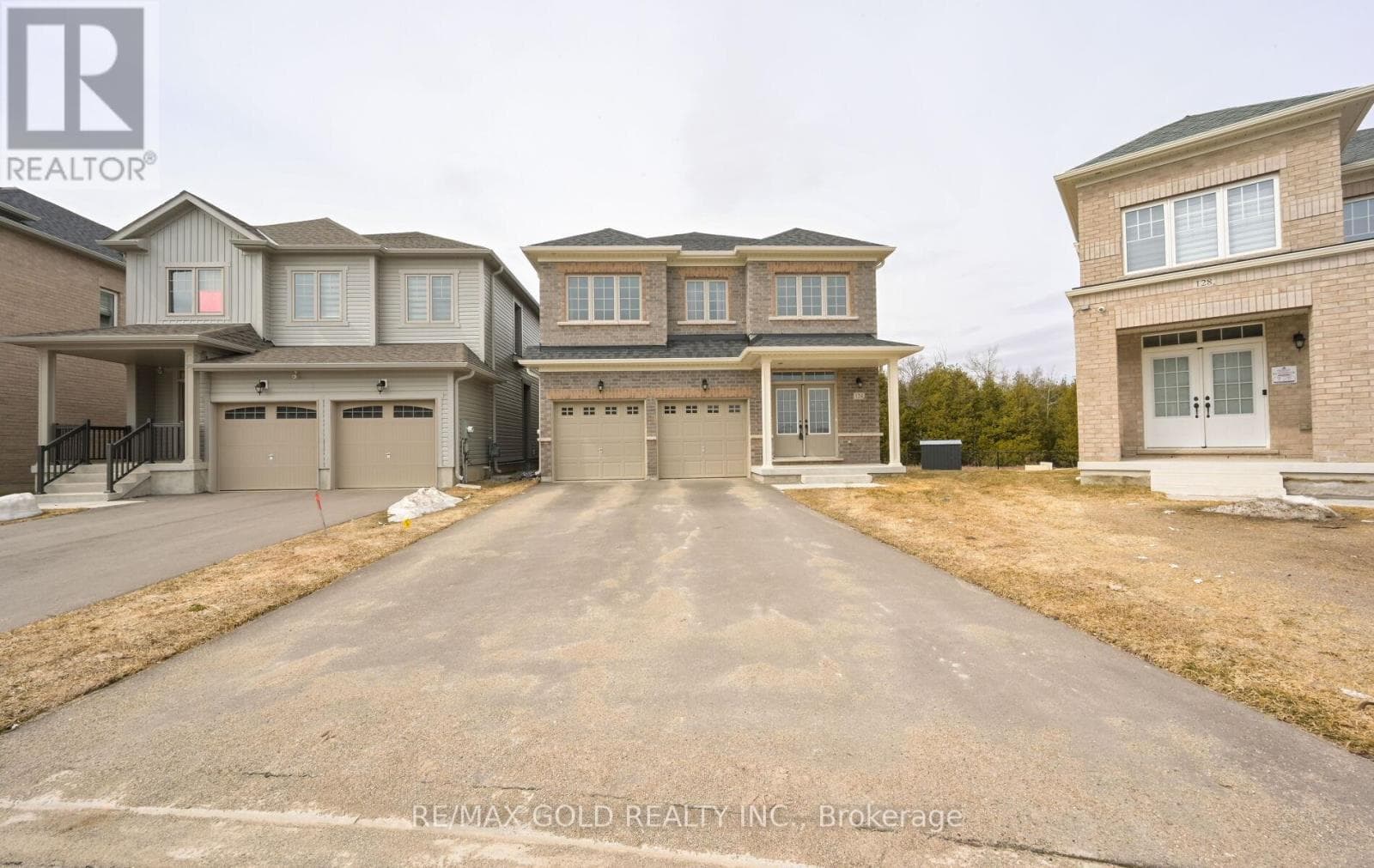 124 LIMESTONE LANE photo 3
