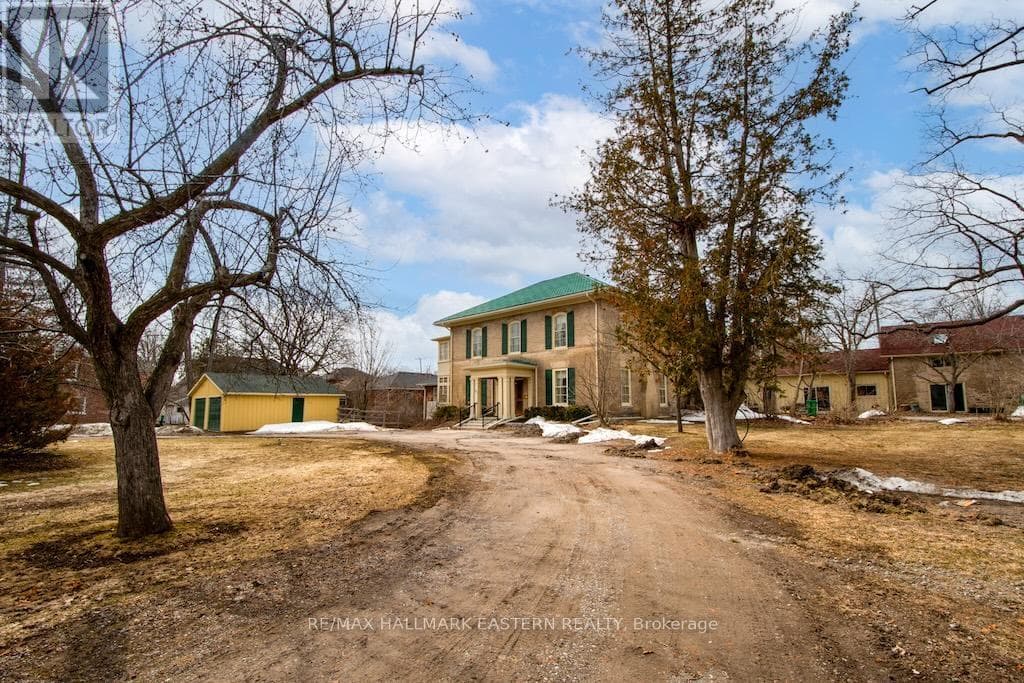 813 WATER STREET photo 2