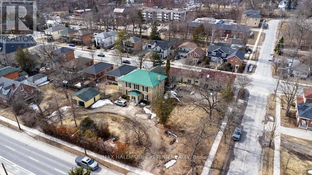 813 WATER STREET photo 5