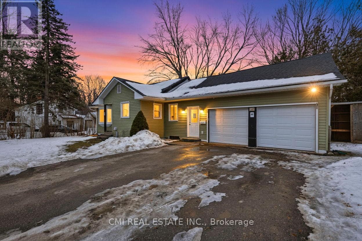 3 bed 2 bath single family at 3440 SIMCOE STREET N — $799,000