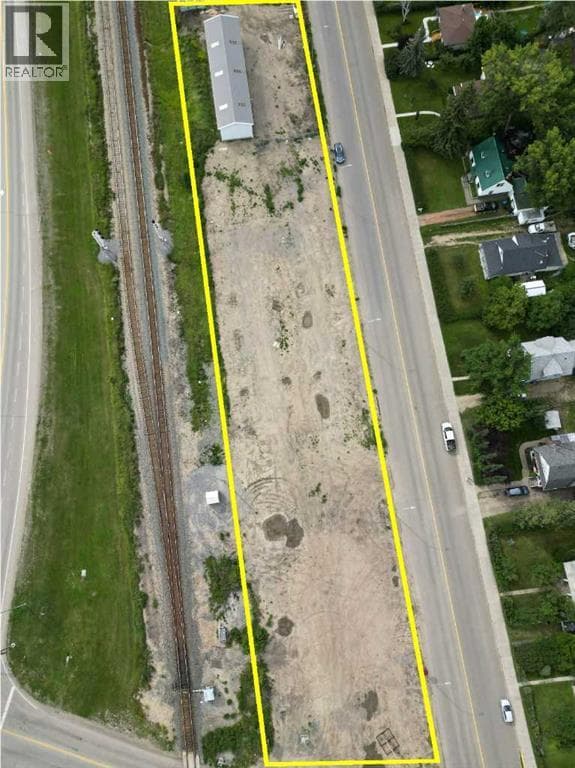 650 10 Avenue S photo 4