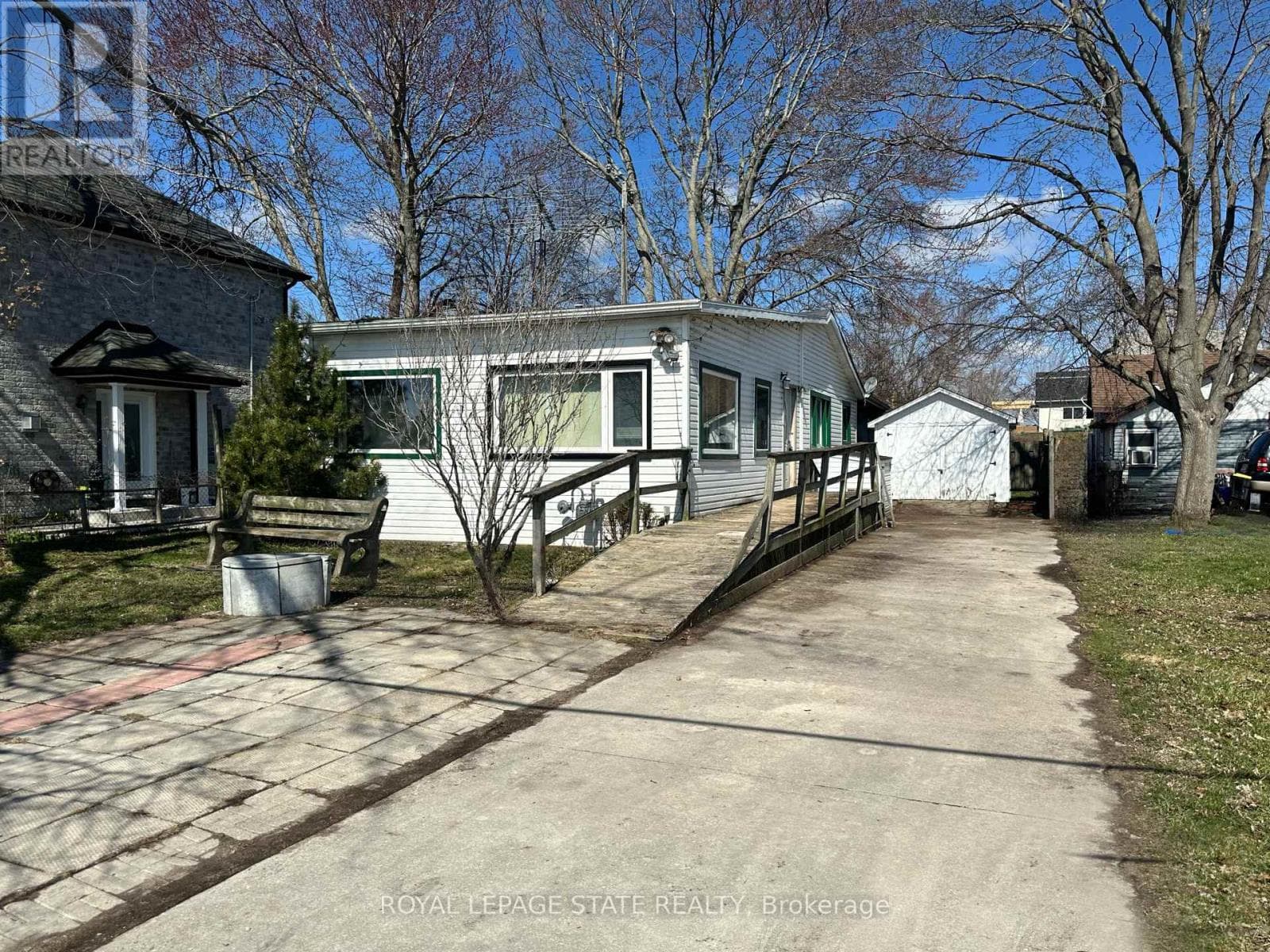 2 bed 1 bath single family at 2483 NORTH SHORE DRIVE — $399,900