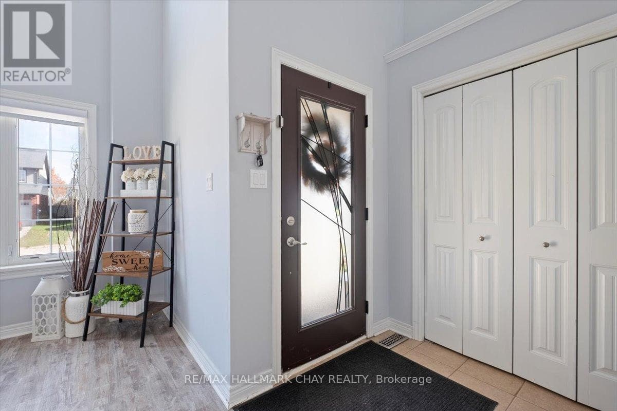 112 SILK DRIVE photo 3