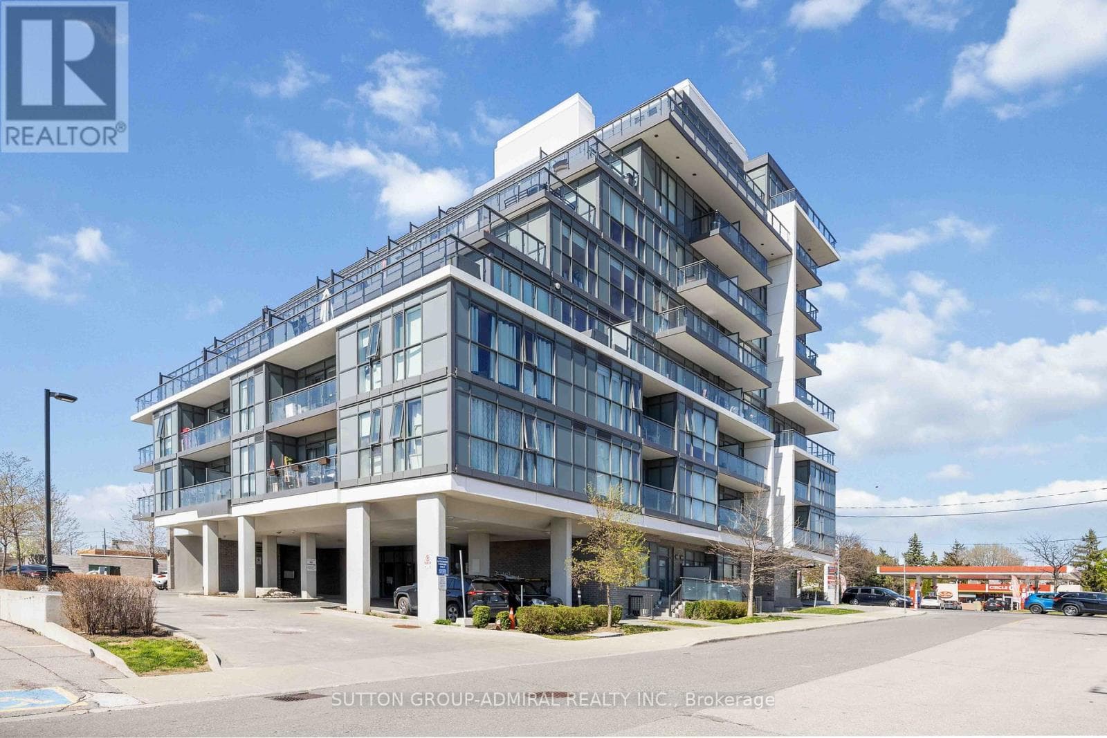 2 bed 2 bath single family at 509 - 16 MCADAM AVENUE — $499,000