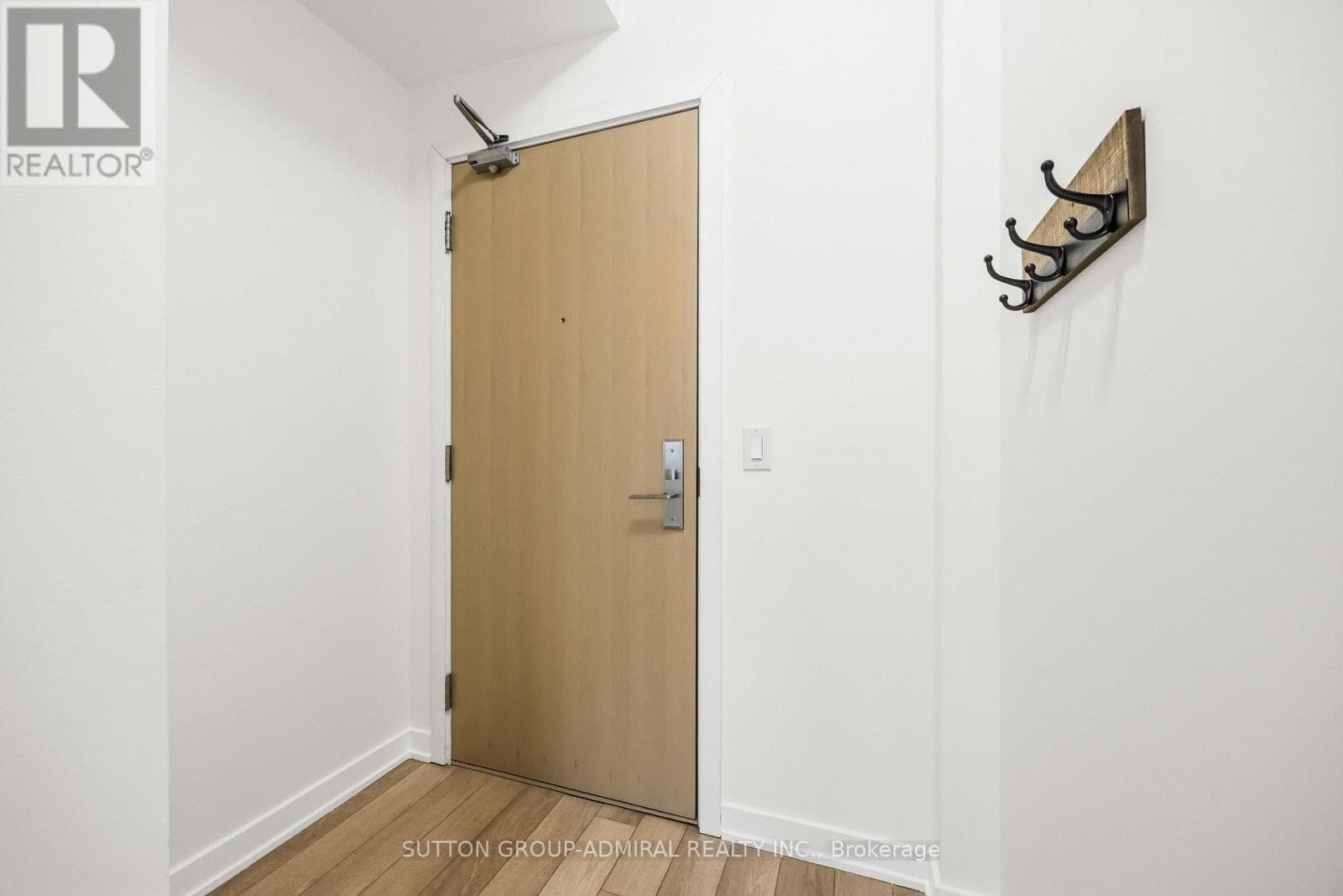 509 - 16 MCADAM AVENUE photo 3