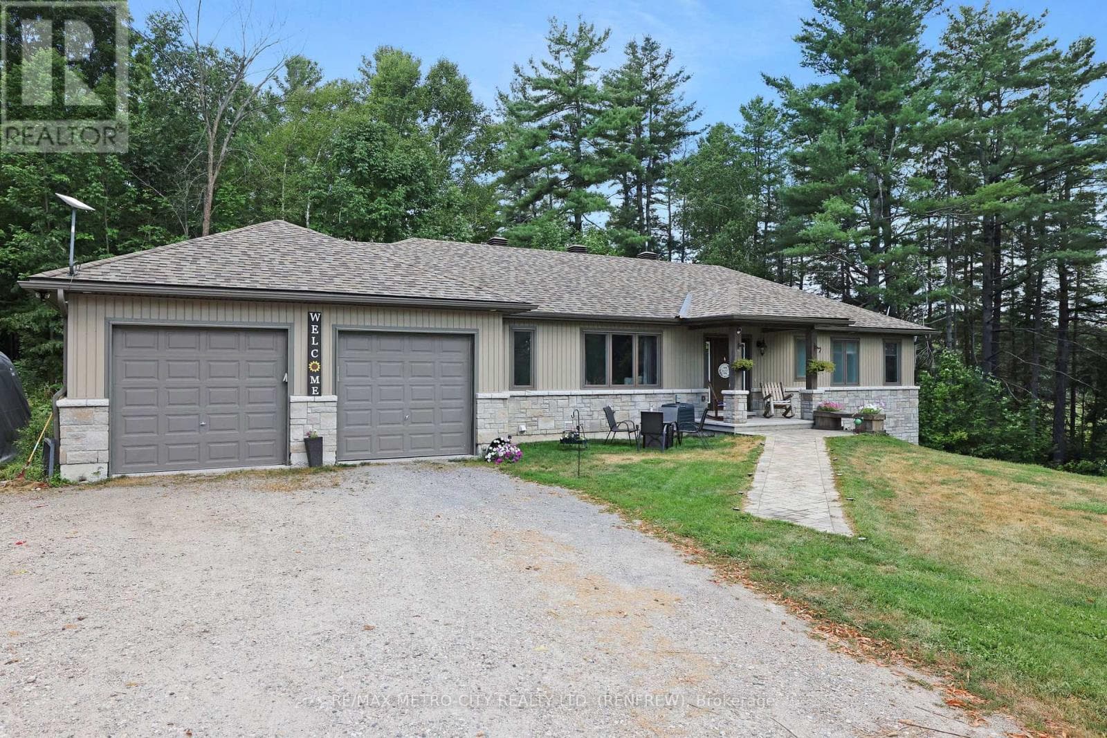 2457 BURNSTOWN ROAD photo 2