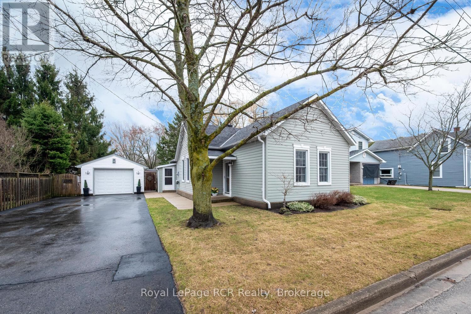 2 bed 1 bath single family at 631 9TH STREET W — $449,900