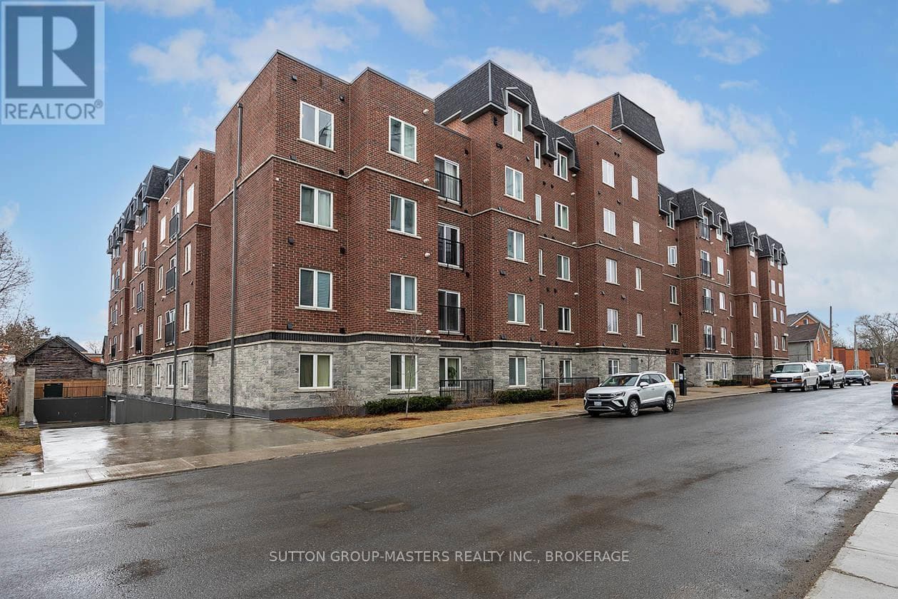 413 - 501 FRONTENAC STREET photo 4