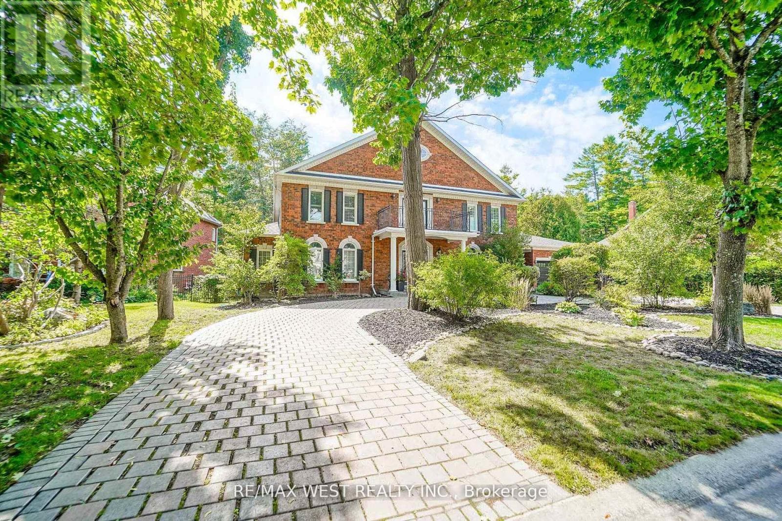 81 WOODVIEW DRIVE photo 4