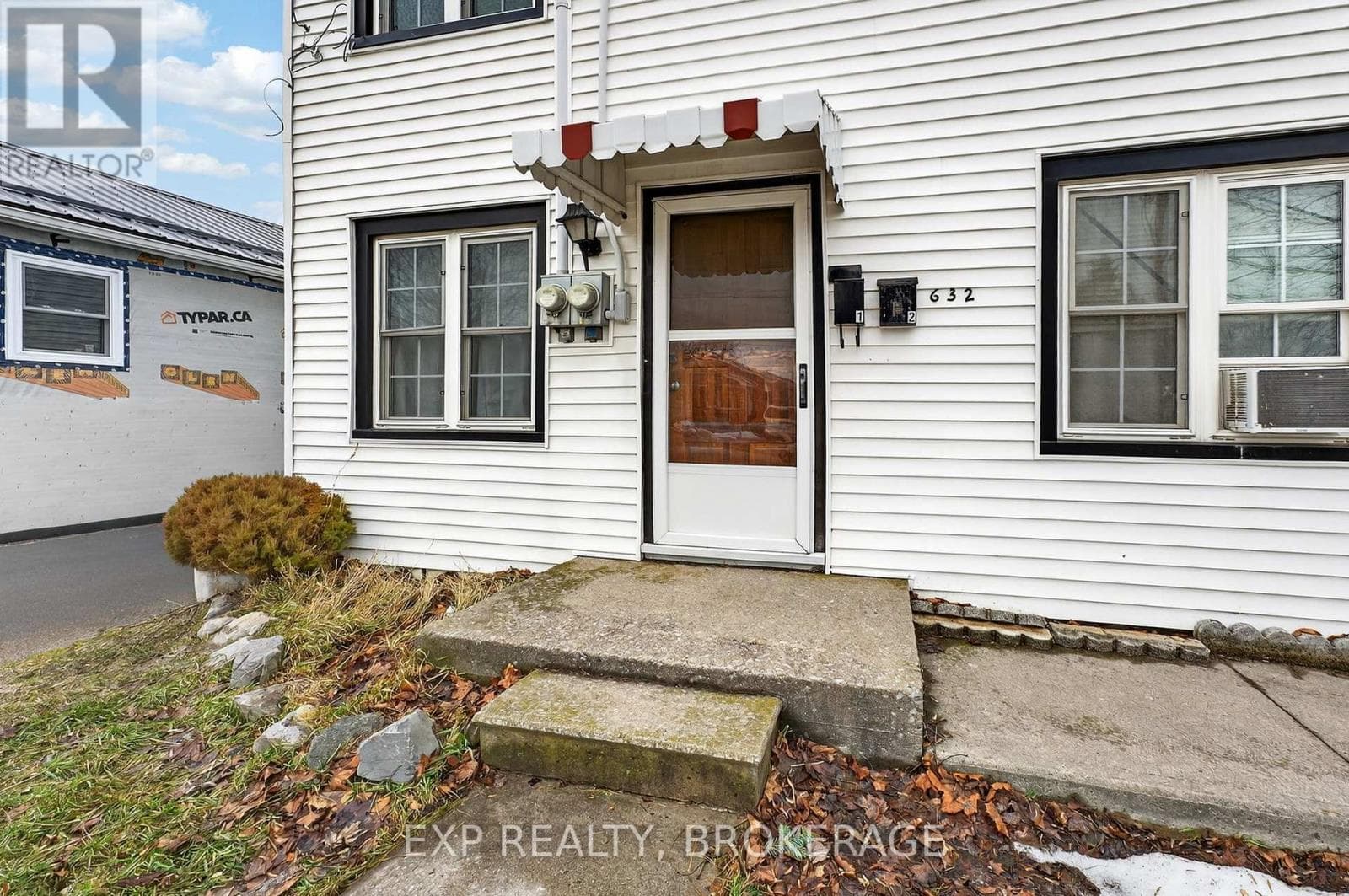 632 MACDONNELL STREET photo 3