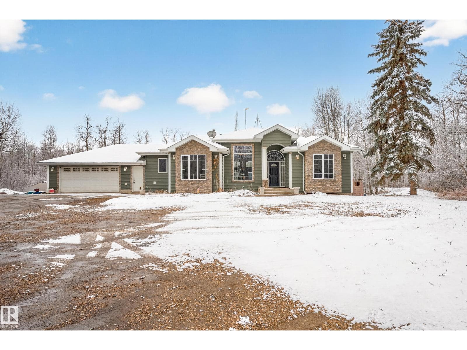 #110 51058 RGE ROAD 212 photo 4