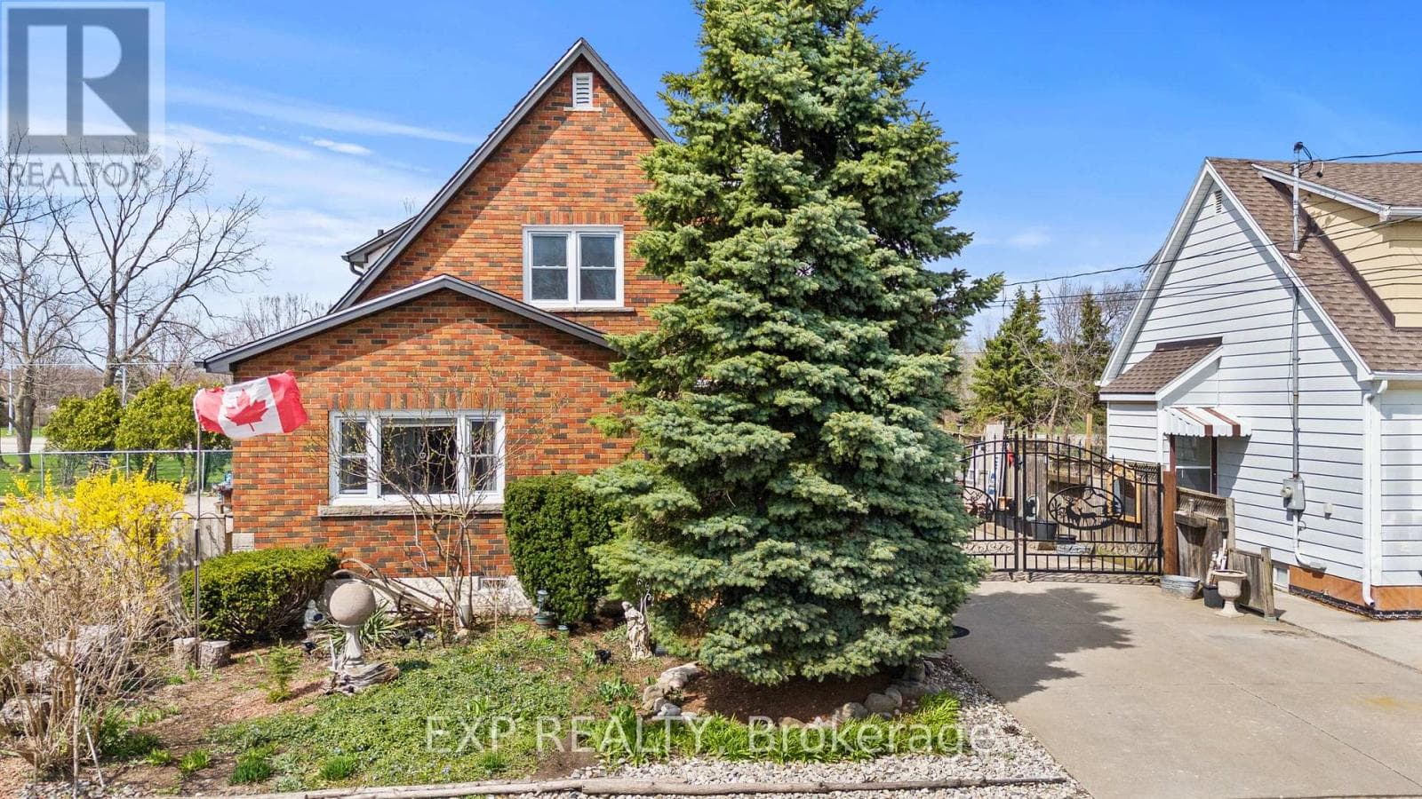 5367 KITCHENER STREET photo 3