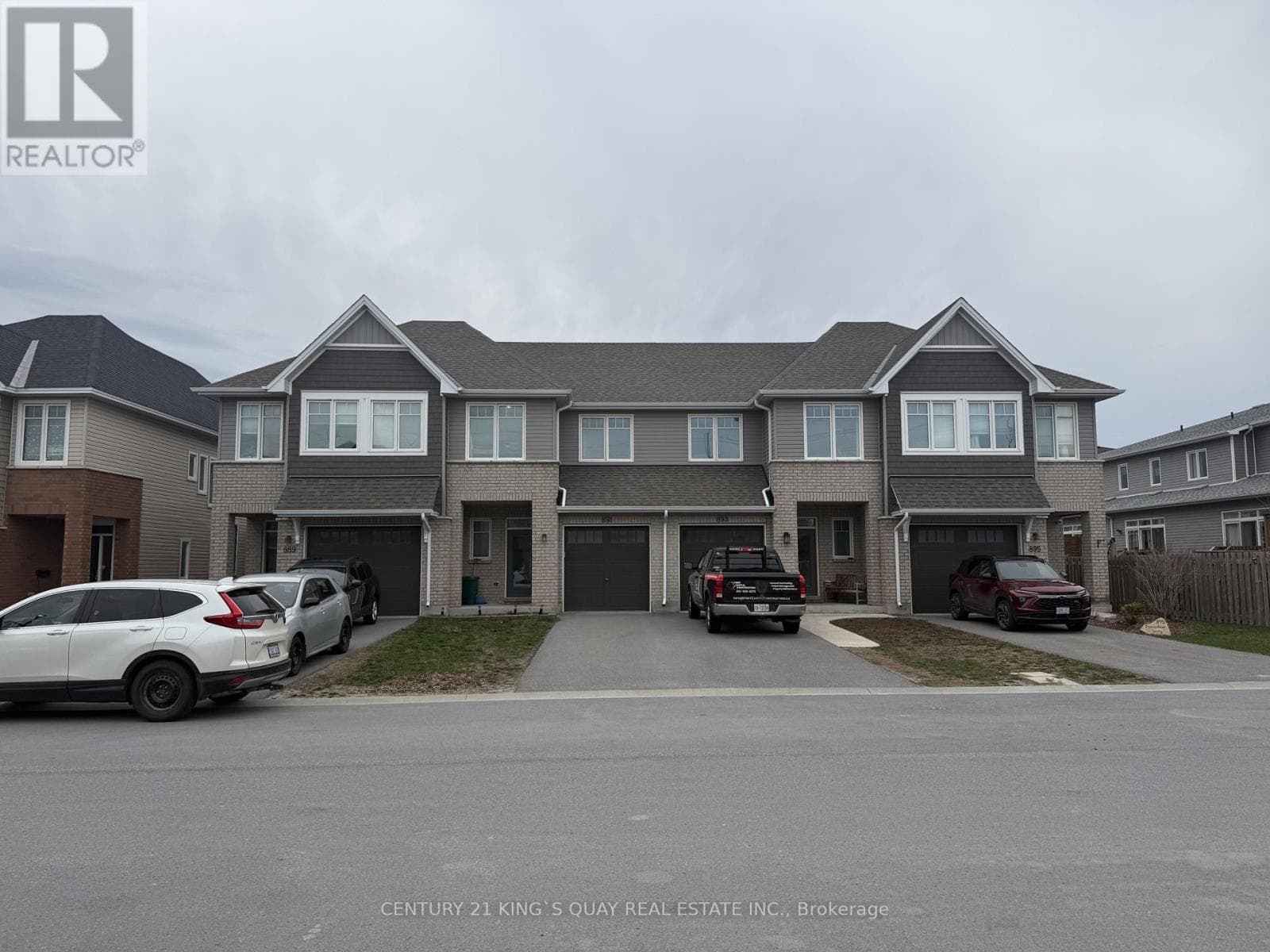 3 bed 3 bath single family at 891 RIVERVIEW WAY — $628,000