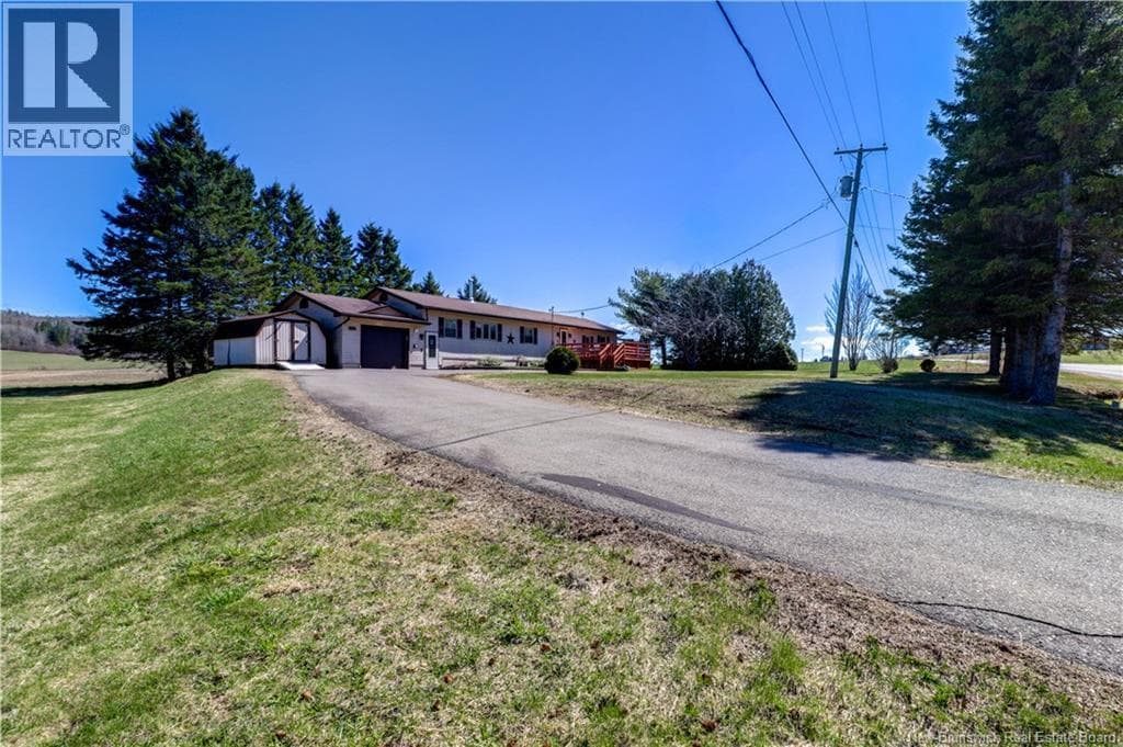 6832 Route 111 photo 2
