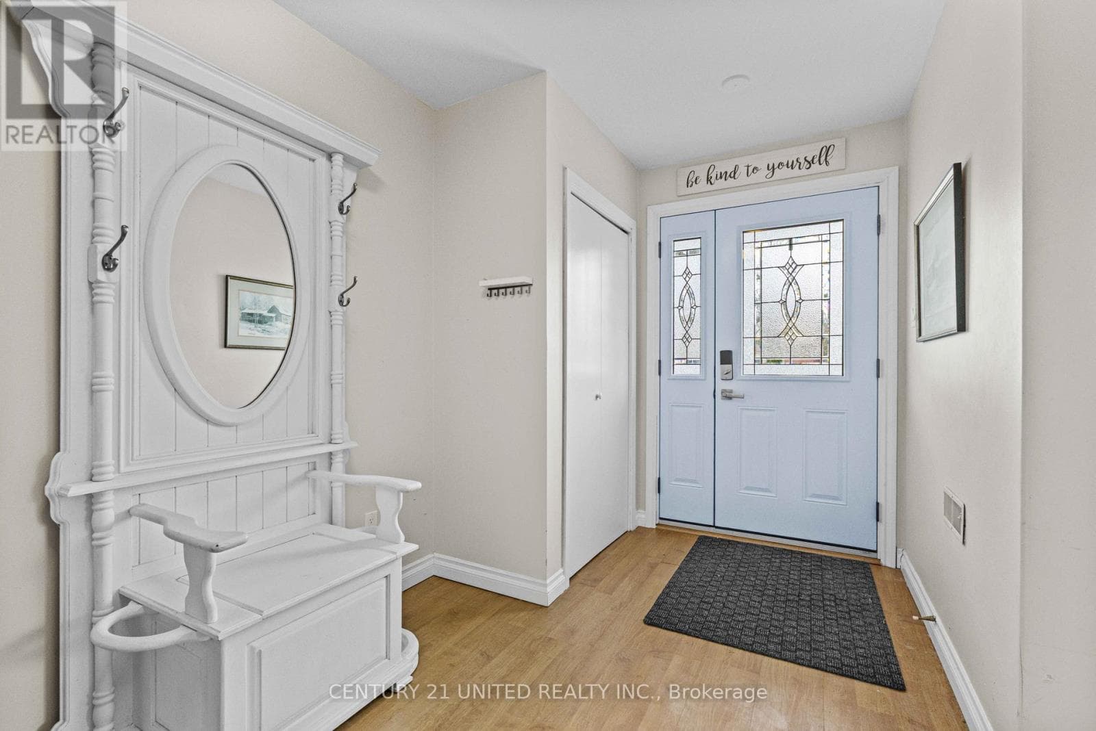 1277 OLYMPUS AVENUE photo 2