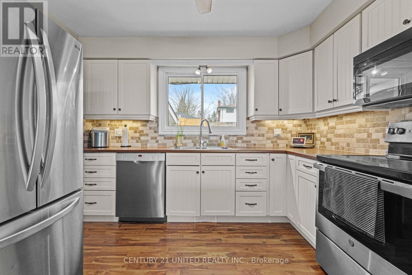 1277 OLYMPUS AVENUE photo 5