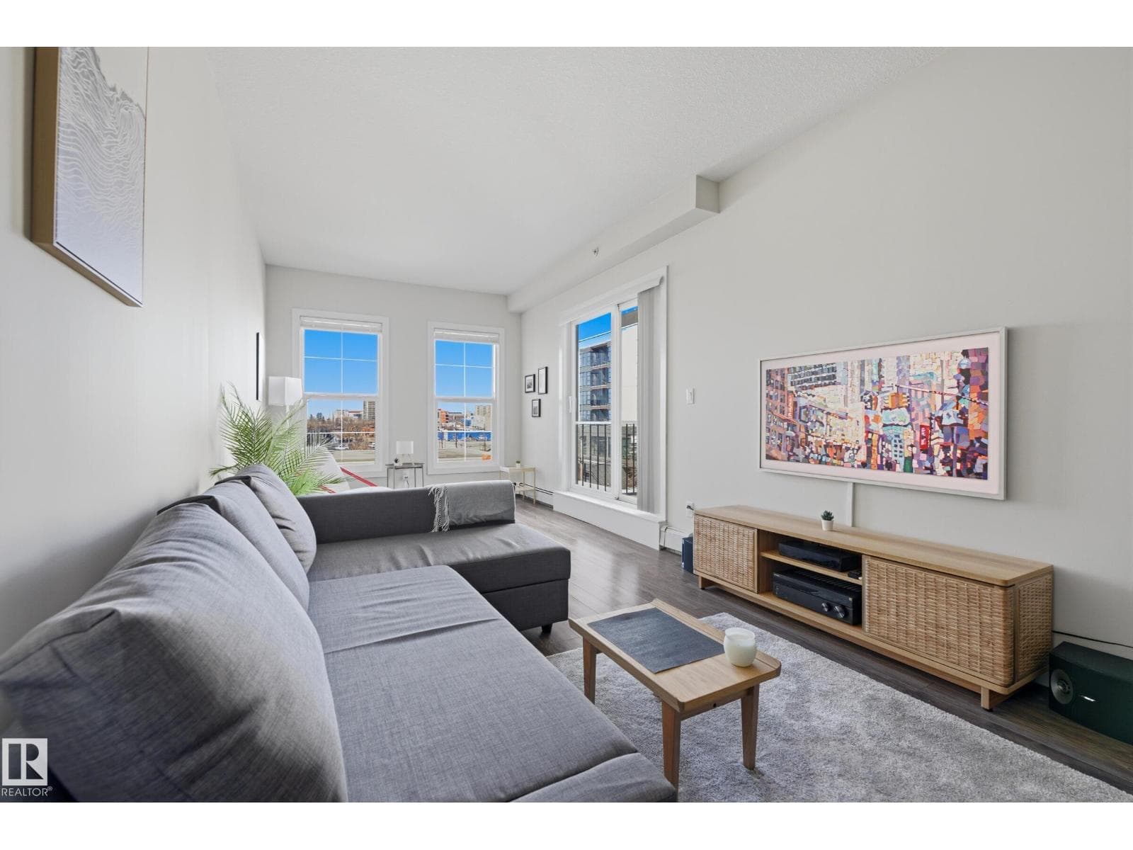 #403 10418 81 AV NW photo 2