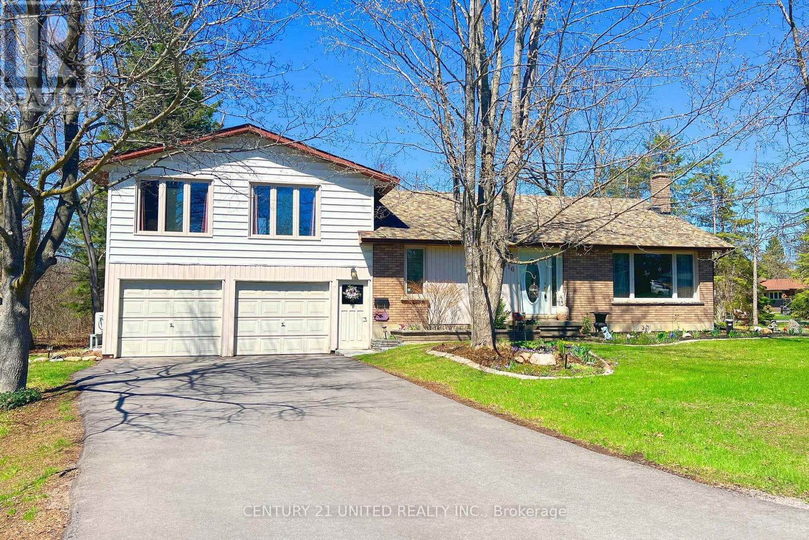 316 LEON AVENUE photo 3
