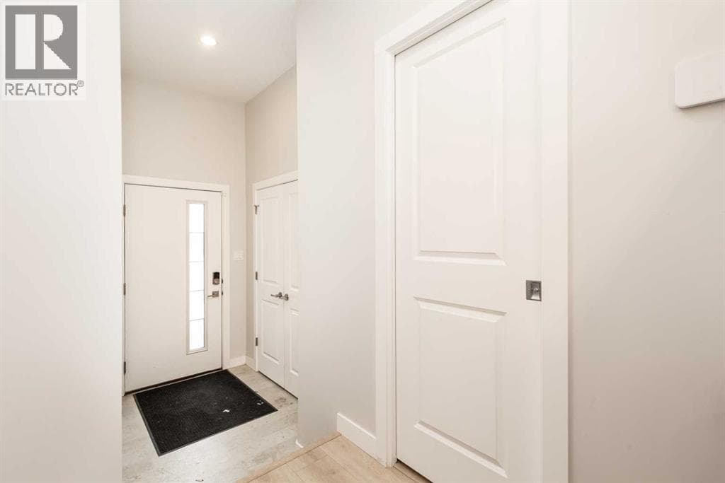 3, 67 Aquitania Circle W photo 2