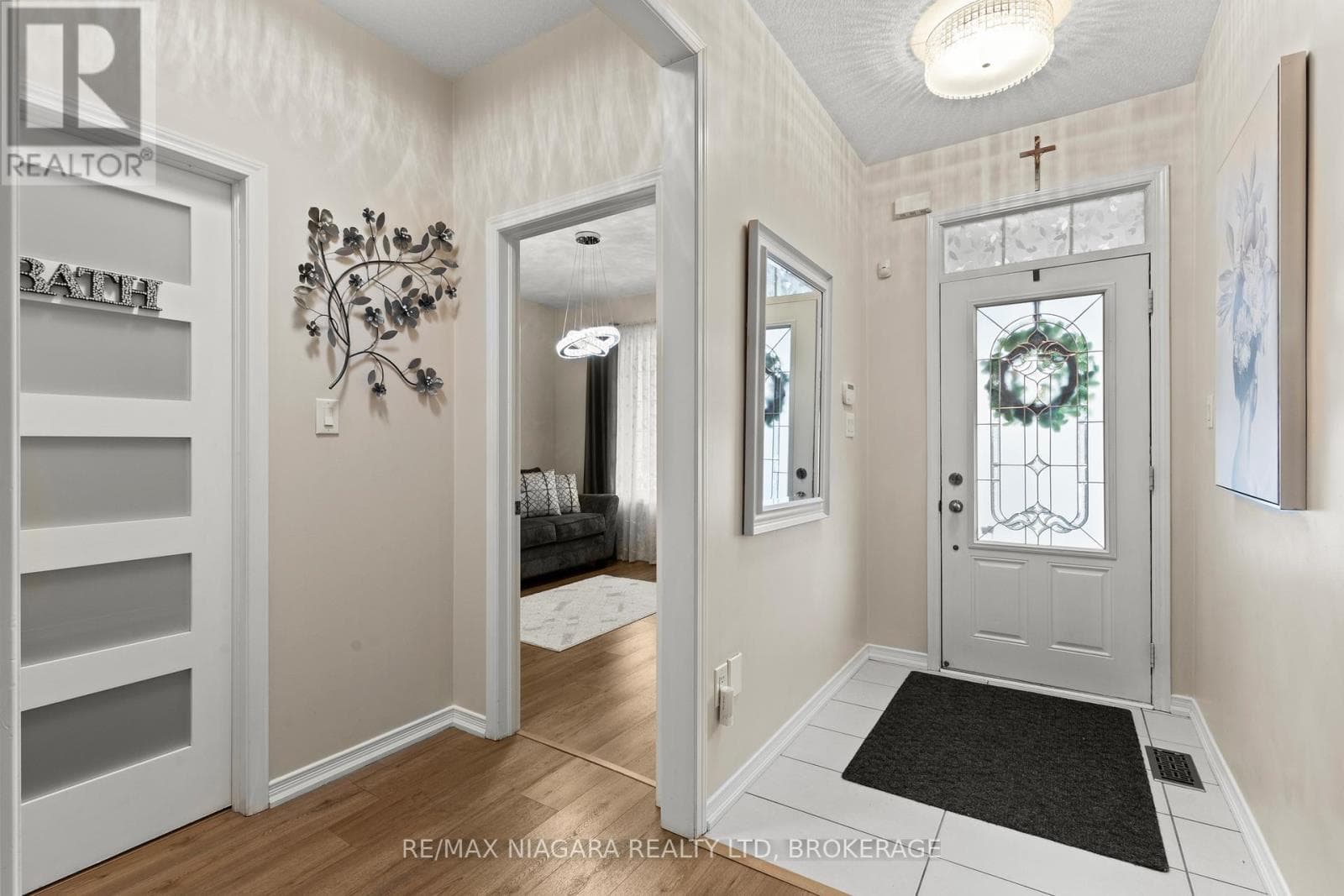 8424 MULBERRY DRIVE photo 3